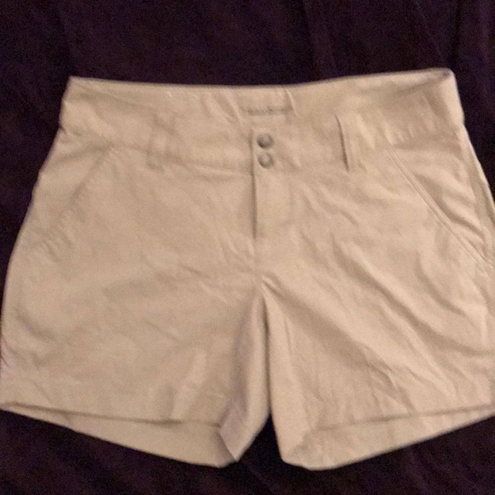 Khaki colored Columbia OMNI-SHIELD hiking shorts